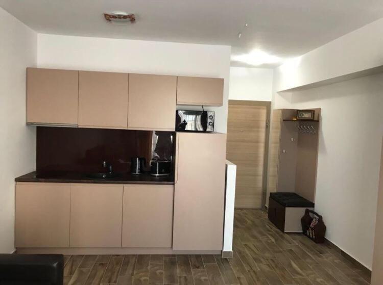 Loft Apartment *